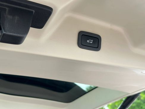 Used 2019 Land Rover Range Rover HSE AWD/4WD image 22