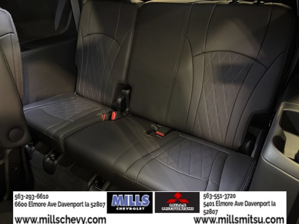 Used 2024 Buick Enclave Avenir w/ Avenir Technology Package AWD/4WD image 14