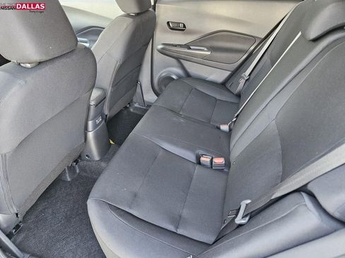 New 2025 Nissan Kicks Play S image 20