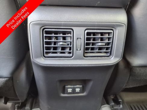 Used 2020 Toyota RAV4 XLE Premium FWD image 15