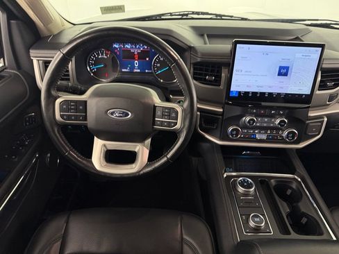 Used 2024 Ford Expedition XLT AWD/4WD image 12