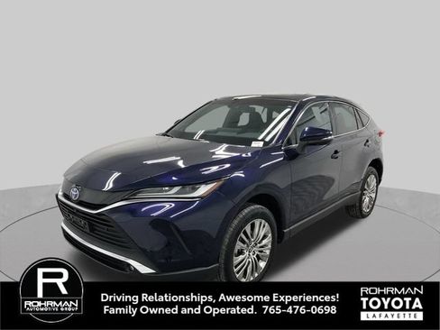 Used 2024 Toyota Venza Limited AWD/4WD image 2