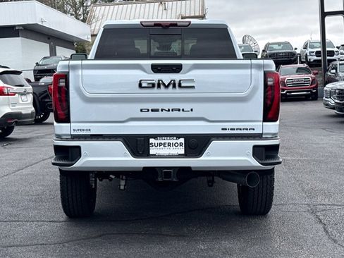 New 2026 GMC Sierra 2500 Denali w/ Denali Reserve Package AWD/4WD image 4