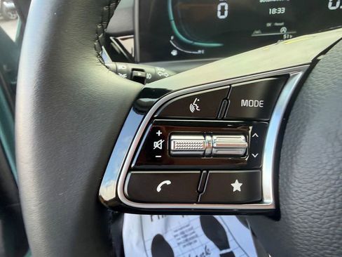 Used 2025 Kia Seltos S image 24