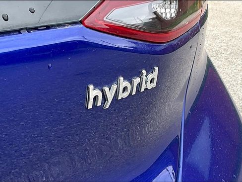 Used 2021 Hyundai Ioniq SE FWD image 21