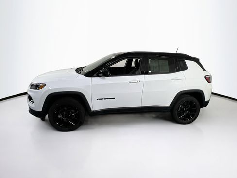 Used 2022 Jeep Compass Altitude w/ Convenience Group image 8