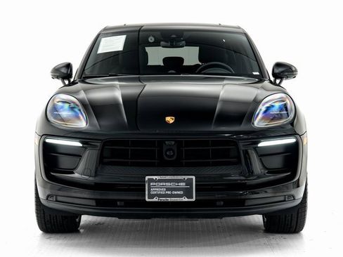 Used 2025 Porsche Macan image 32