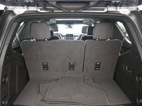 Used 2022 Chevrolet Tahoe LT w/ LT Signature Plus Package image 37