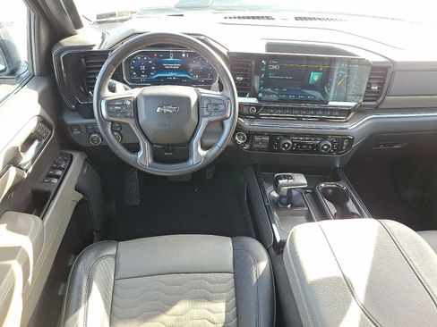 Used 2023 Chevrolet Silverado 1500 ZR2 image 11