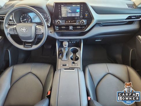 Used 2021 Toyota Highlander XLE FWD image 27