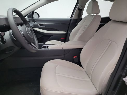 Used 2025 Hyundai Sonata SEL FWD image 17