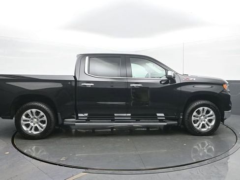 Used 2025 Chevrolet Silverado 1500 LTZ w/ LTZ Premium Package image 6