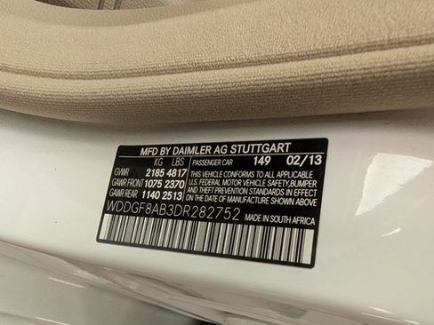 Used 2013 Mercedes-Benz C 300 Sport image 29