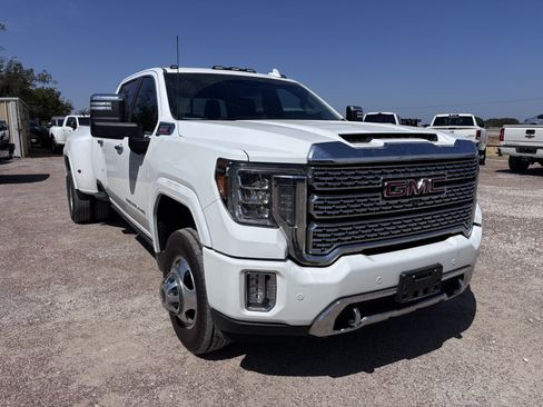 Used 2020 GMC Sierra 3500 Denali w/ Denali Ultimate Package AWD/4WD image 1