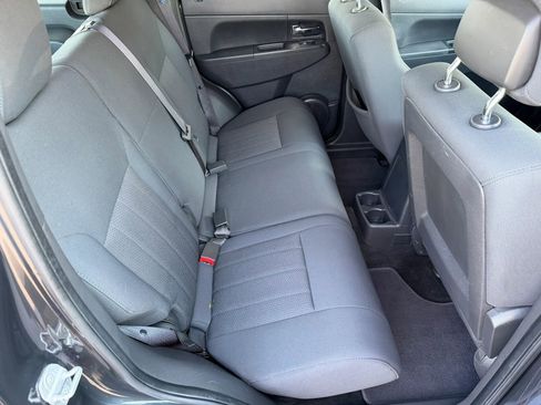 Used 2011 Jeep Liberty Sport AWD/4WD image 16