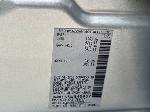 Used 2024 Nissan Altima 2.5 SV image 35