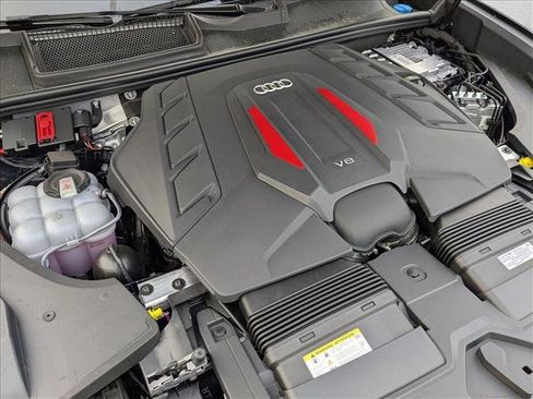 New 2026 Audi SQ8 Premium Plus AWD/4WD image 16