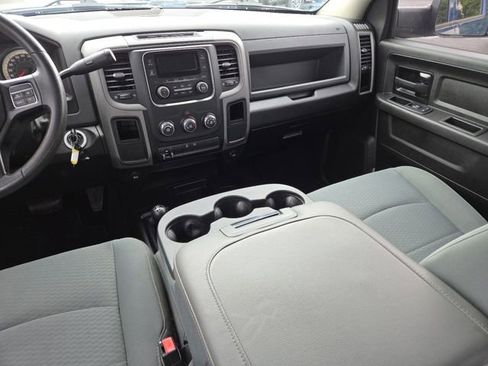 Used 2018 RAM 2500 Tradesman w/ Chrome Appearance Group AWD/4WD image 29