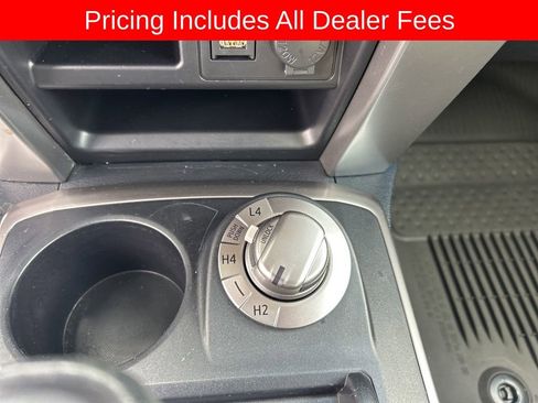 Used 2024 Toyota 4Runner SR5 Premium w/ Moonroof Package AWD/4WD image 12