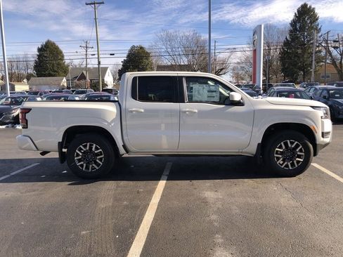 New 2026 Nissan Frontier SV w/ Tow Package AWD/4WD image 14