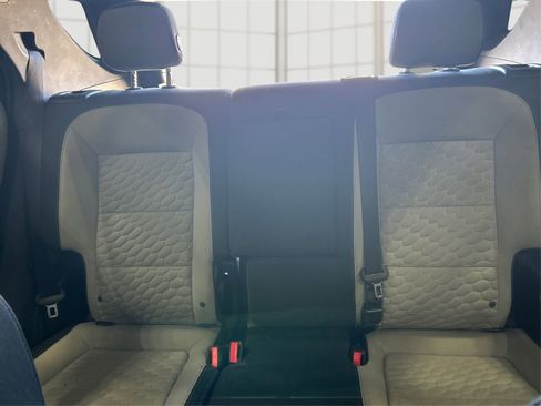 Used 2025 Chevrolet Equinox LT image 13