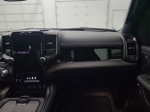 Used 2025 RAM 1500 Limited w/ Body Color Bumper Group image 27