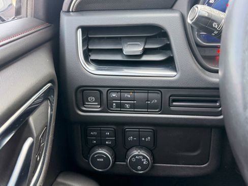 Used 2022 Chevrolet Tahoe RST w/ Luxury Package image 38