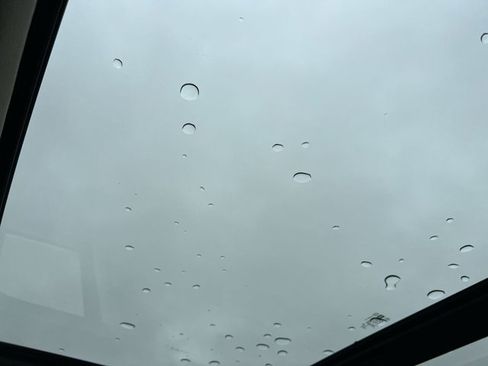 Used 2013 Cadillac SRX Luxury image 19