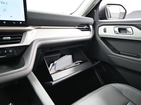 New 2025 Ford Explorer Active w/ Active Comfort Package AWD/4WD image 33