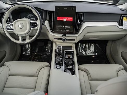 New 2026 Volvo XC60 B5 Ultra w/ Protection Package Premier image 21