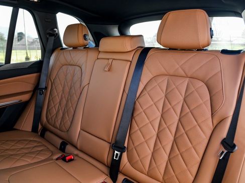 New 2026 BMW X5 xDrive40i w/ M Sport Package image 23