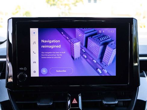 Used 2024 Toyota Corolla SE image 32