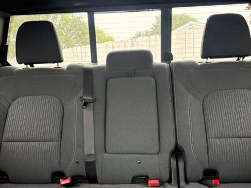 Used 2022 RAM 1500 Big Horn AWD/4WD image 13