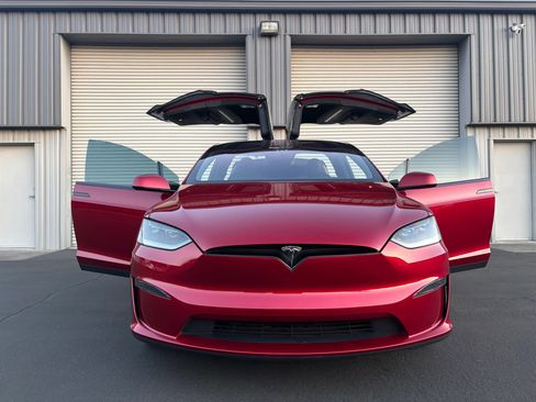 Used 2023 Tesla Model X Plaid AWD/4WD image 6