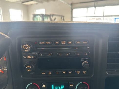 Used 2005 Chevrolet Silverado 3500 LT w/ Heavy-Duty Power Package image 41