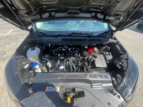 Used 2024 Ford Edge SEL image 32