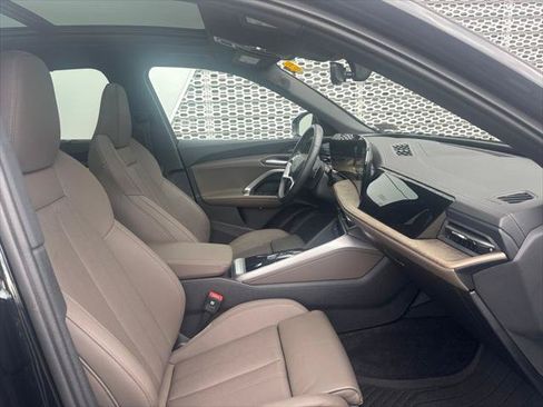 Certified 2025 Audi Q5 Premium Plus w/ Premium Plus AWD/4WD image 33