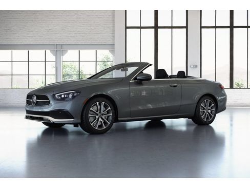 Used 2023 Mercedes-Benz E 450 4MATIC Cabriolet image 39