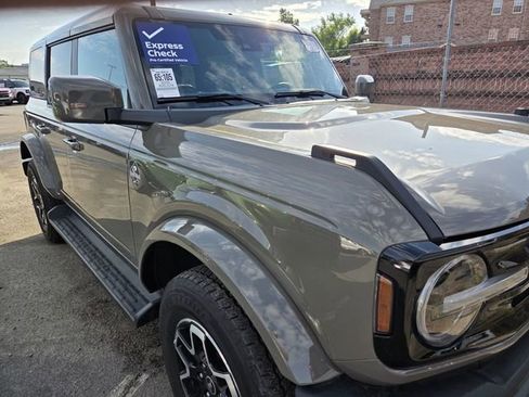 Certified 2025 Ford Bronco Outer Banks AWD/4WD image 3