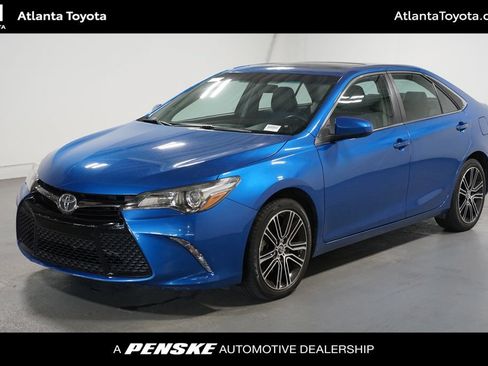 Used 2016 Toyota Camry SE FWD image 1
