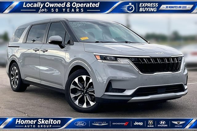Used 2024 Kia Carnival EX FWD image 1