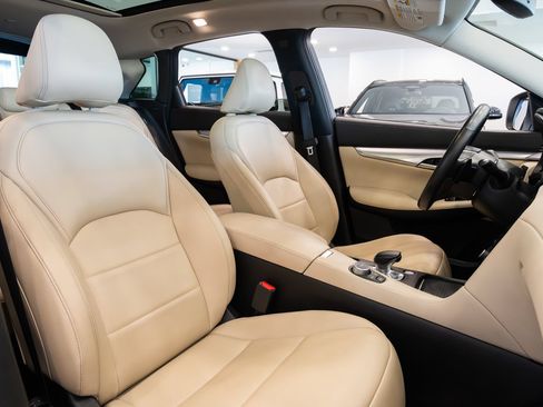 Used 2021 INFINITI QX50 Luxe FWD image 25
