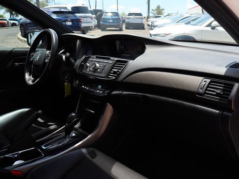 Used 2016 Honda Accord Sport image 35
