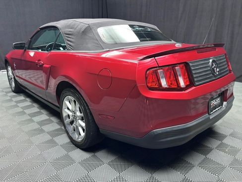 Used 2010 Ford Mustang Premium RWD image 6