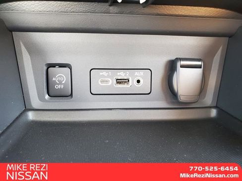 New 2025 Nissan Sentra SV w/ SV Premium Package image 18