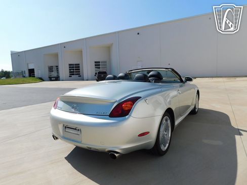 Used 2003 Lexus SC 430 Convertible RWD image 25