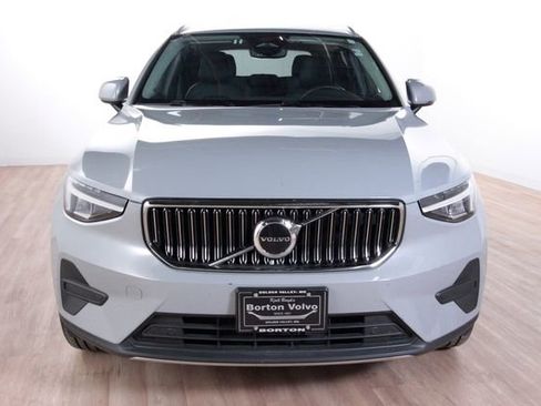 Certified 2025 Volvo XC40 B5 Plus w/ Protection Package Premier AWD/4WD image 2