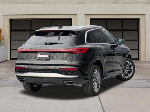 Used 2025 Audi Q5 Premium w/ Convenience Package AWD/4WD image 4