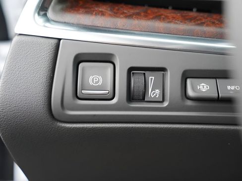New 2025 Cadillac XT5 Sportv w/ Technology Package AWD/4WD image 18