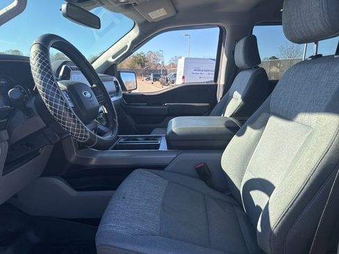 Used 2022 Ford F150 XLT w/ Equipment Group 302A High image 11